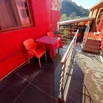 Bar Restaurant Mete * Peshkepi