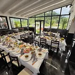 Bar Restaurant Mete Hotel Peshkepi