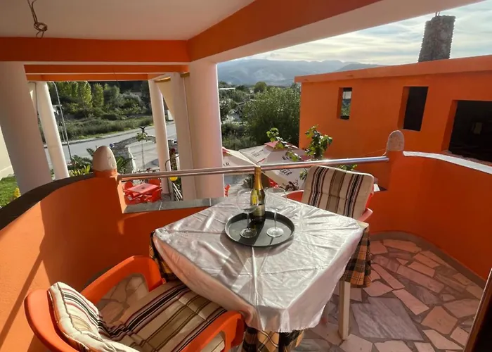 Hotel Bar Restaurant Mete *