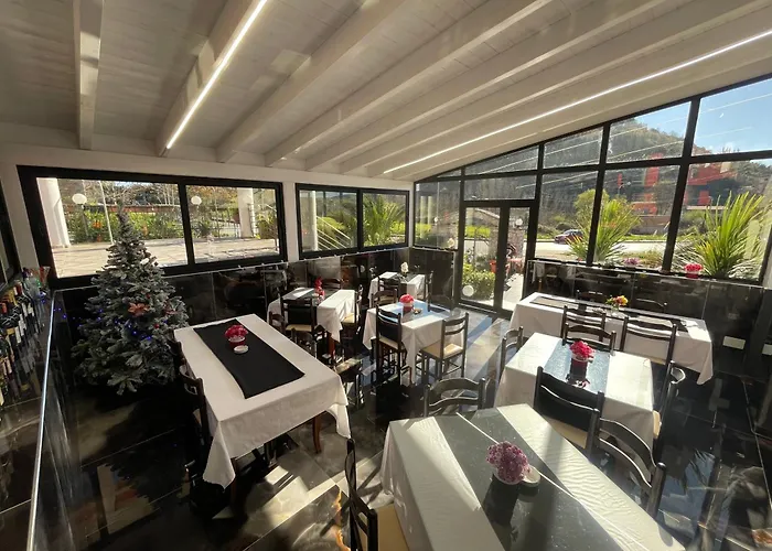 Bar Restaurant Mete Hotel Peshkepi