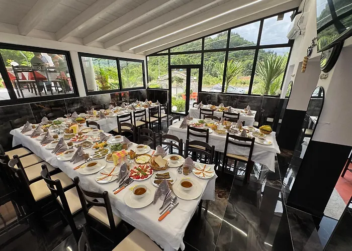 Bar Restaurant Mete Hotel Peshkepi