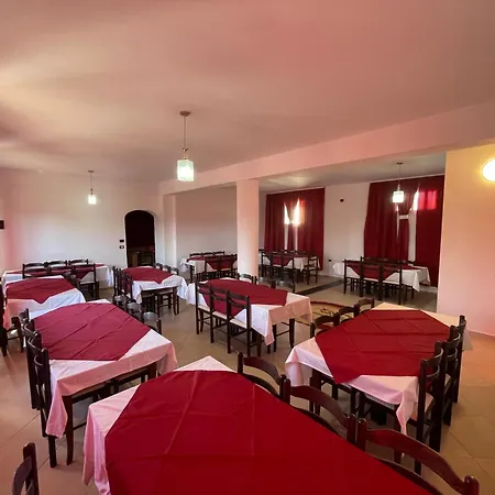 Bar Restaurant Mete Szálloda *